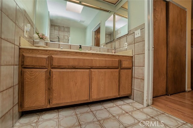 2804 Barkley Lane, Redondo Beach, California 90278, 3 Bedrooms Bedrooms, ,1 BathroomBathrooms,Residential,Sold,Barkley,SB20244906