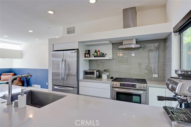 1773 Mathews Avenue, Manhattan Beach, California 90266, 3 Bedrooms Bedrooms, ,2 BathroomsBathrooms,Residential,Sold,Mathews,SB19238743