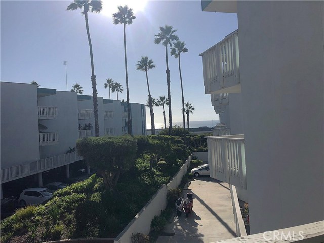 610 The Village, Redondo Beach, California 90277, 1 Bedroom Bedrooms, ,1 BathroomBathrooms,Residential,Sold,The Village,SB19252588