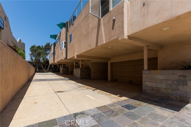 647 2nd Street, Hermosa Beach, California 90254, 3 Bedrooms Bedrooms, ,1 BathroomBathrooms,Residential,Sold,2nd,SB18177336