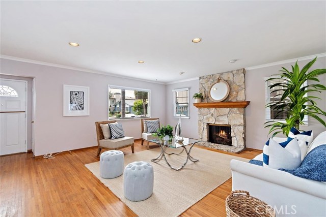 1536 Bonnie Brae Street, Hermosa Beach, California 90254, 3 Bedrooms Bedrooms, ,2 BathroomsBathrooms,Residential,Sold,Bonnie Brae,PV20135186