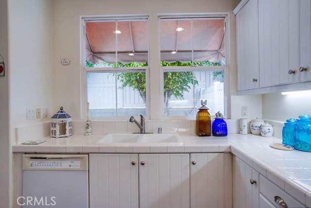 1800 Pacific Coast Highway, Redondo Beach, California 90277, 4 Bedrooms Bedrooms, ,2 BathroomsBathrooms,Residential,Sold,Pacific Coast Highway,SB21134588