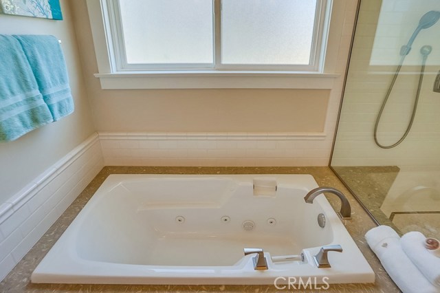 105 S Prospect Avenue, Redondo Beach, California 90277, 4 Bedrooms Bedrooms, ,2 BathroomsBathrooms,Residential,Sold,S Prospect,SB18121161