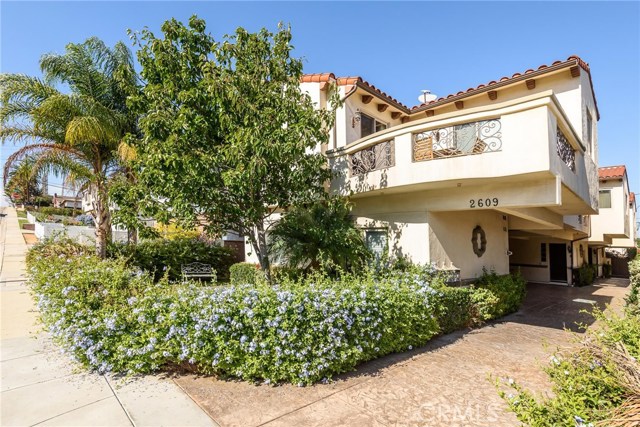 2609 Curtis Avenue, Redondo Beach, California 90278, 3 Bedrooms Bedrooms, ,2 BathroomsBathrooms,Residential,Sold,Curtis,SB19006810