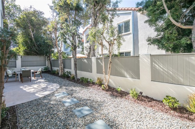 2221 Grant Avenue, Redondo Beach, California 90278, 3 Bedrooms Bedrooms, ,2 BathroomsBathrooms,Residential,Sold,Grant,SB17187195