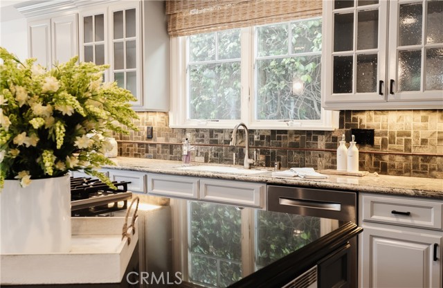 653 36th Street, Manhattan Beach, California 90266, 5 Bedrooms Bedrooms, ,5 BathroomsBathrooms,Residential,Sold,36th,SB21097306