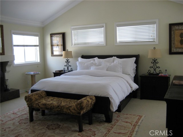 2207 Voorhees Avenue, Redondo Beach, California 90278, 4 Bedrooms Bedrooms, ,2 BathroomsBathrooms,Residential,Sold,Voorhees,SB17062851