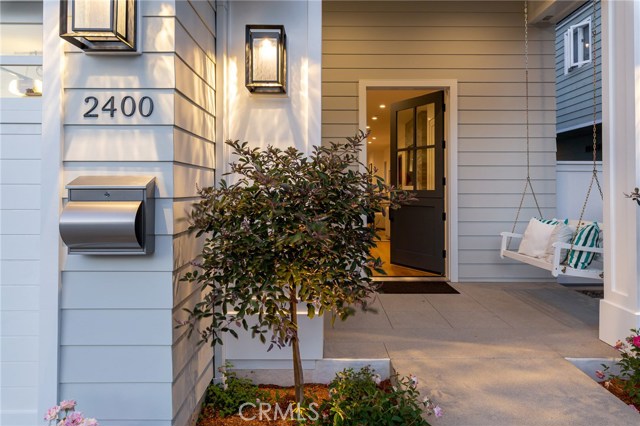 2400 John Street, Manhattan Beach, California 90266, 5 Bedrooms Bedrooms, ,2 BathroomsBathrooms,Residential,Sold,John,SB19208383