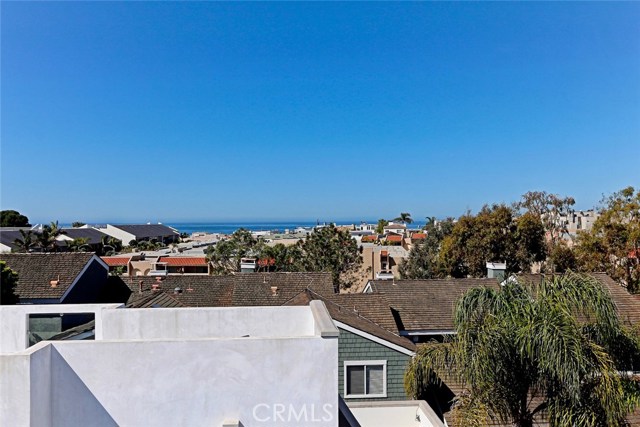 Stunning oceans views from rooftop deck.