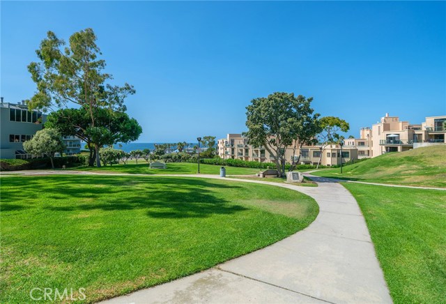 210 The Village, Redondo Beach, California 90277, 2 Bedrooms Bedrooms, ,2 BathroomsBathrooms,Residential,Sold,The Village,SB19226397