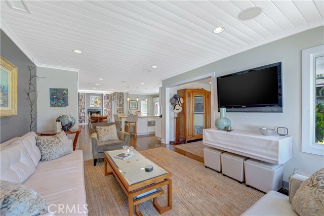 1146 18th Street, Manhattan Beach, California 90266, 4 Bedrooms Bedrooms, ,2 BathroomsBathrooms,Residential,Sold,18th,SB17065681