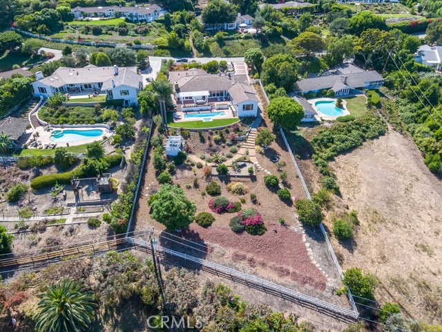 6 Outrider Road, Rolling Hills, California 90274, 5 Bedrooms Bedrooms, ,4 BathroomsBathrooms,Residential,Sold,Outrider,PV19203381