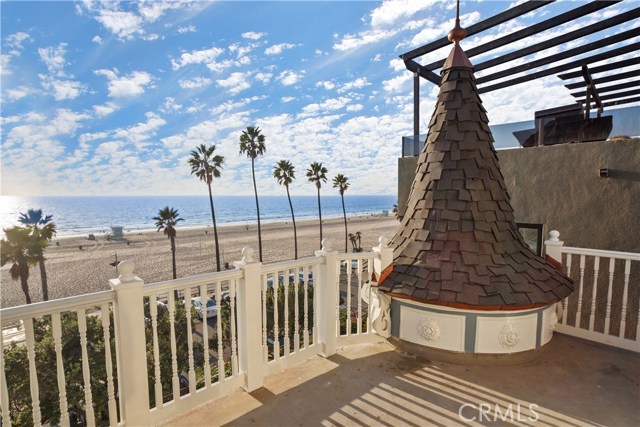 1144 The Strand, Manhattan Beach, California 90266, 3 Bedrooms Bedrooms, ,2 BathroomsBathrooms,Residential,Sold,The Strand,SB20244784