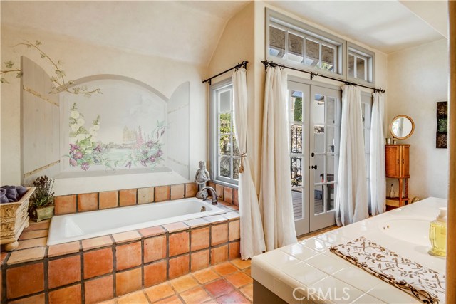 1421 Via Galicia, Palos Verdes Estates, California 90274, 4 Bedrooms Bedrooms, ,3 BathroomsBathrooms,Residential,Sold,Via Galicia,PV19066232