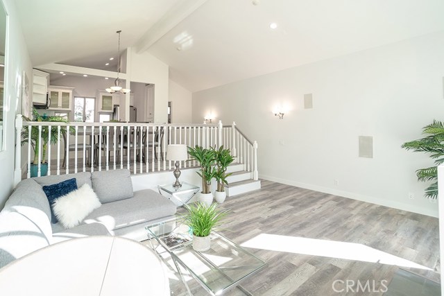 723 3rd Street, Hermosa Beach, California 90254, 2 Bedrooms Bedrooms, ,3 BathroomsBathrooms,Residential,Sold,3rd,SB19147178