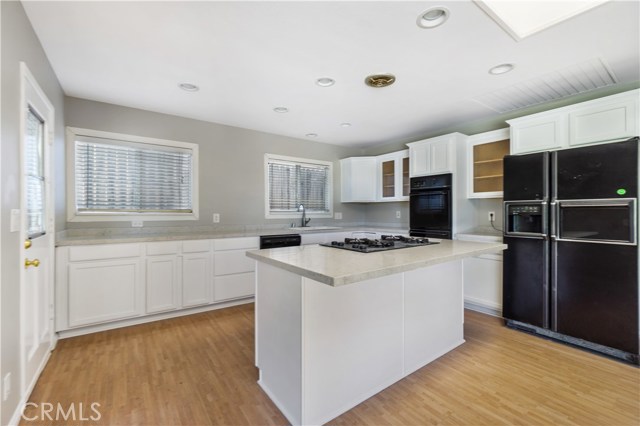 28602 Montereina Drive, Rancho Palos Verdes, California 90275, 3 Bedrooms Bedrooms, ,2 BathroomsBathrooms,Residential,Sold,Montereina,PW20152786