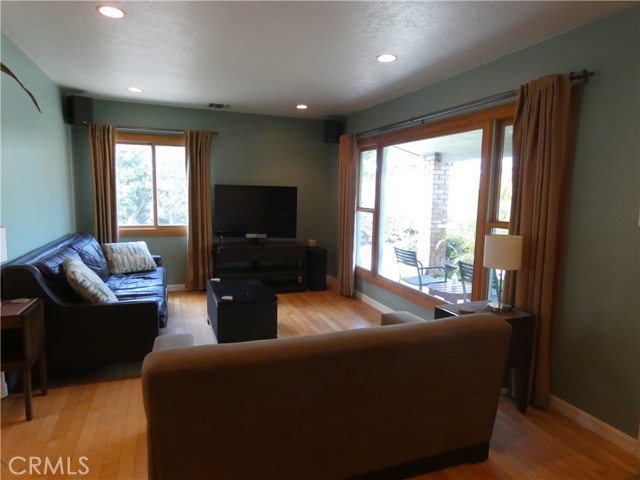 2616 182nd Place, Redondo Beach, California 90278, 3 Bedrooms Bedrooms, ,1 BathroomBathrooms,Residential,Sold,182nd,SB20063647