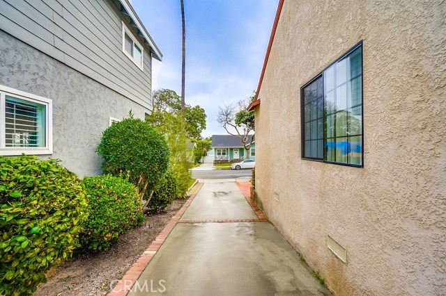 1247 Gertruda Avenue, Redondo Beach, California 90277, 3 Bedrooms Bedrooms, ,1 BathroomBathrooms,Residential,Sold,Gertruda,PV19047697