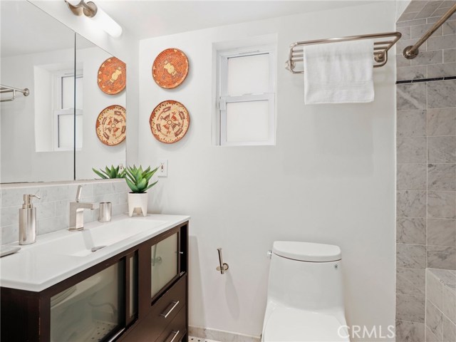 3605 Crest Drive, Manhattan Beach, California 90266, 2 Bedrooms Bedrooms, ,2 BathroomsBathrooms,Residential,Sold,Crest,PW20101894