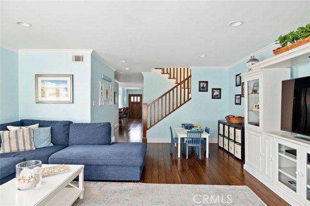 804 Juanita Avenue, Redondo Beach, California 90277, 4 Bedrooms Bedrooms, ,3 BathroomsBathrooms,Residential,Sold,Juanita,SB20123579