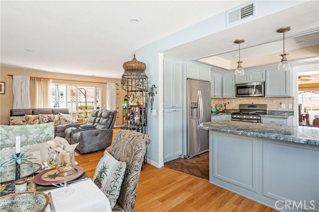 2113 Pullman Lane, Redondo Beach, California 90278, 3 Bedrooms Bedrooms, ,3 BathroomsBathrooms,Residential,Sold,Pullman,SB21045078