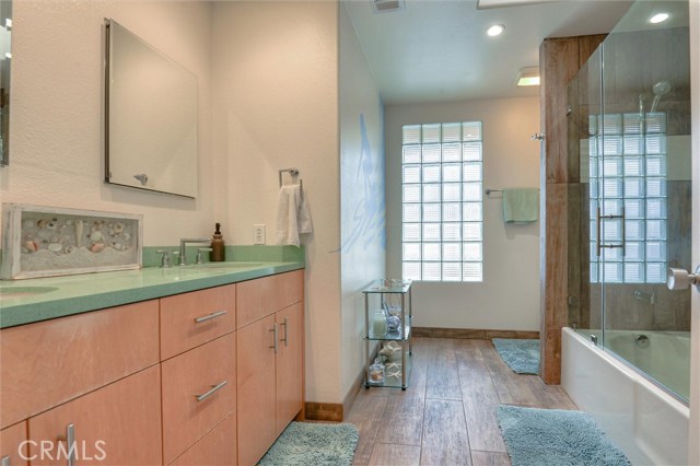 2013 Clark Lane, Redondo Beach, California 90278, 3 Bedrooms Bedrooms, ,2 BathroomsBathrooms,Residential,Sold,Clark,SB20074345