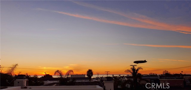 Oceanviews from rooftop deck!