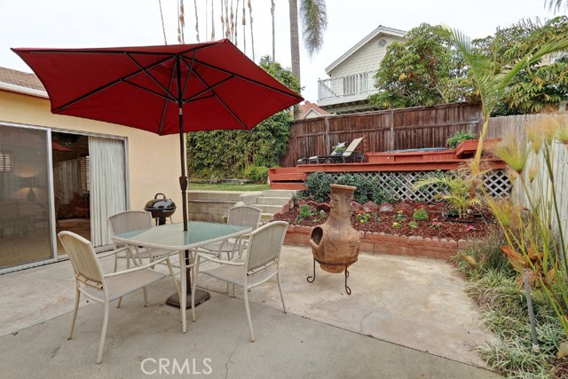 1215 7th Street, Hermosa Beach, California 90254, 3 Bedrooms Bedrooms, ,1 BathroomBathrooms,Residential,Sold,7th,SB17134561