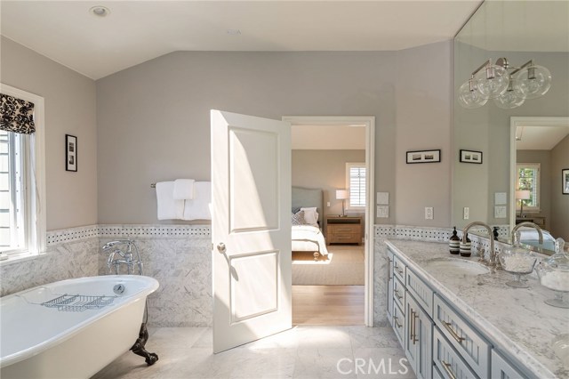 2805 Palm Avenue, Manhattan Beach, California 90266, 5 Bedrooms Bedrooms, ,4 BathroomsBathrooms,Residential,Sold,Palm,SB19212306