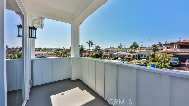 1018 Avenue A, Redondo Beach, California 90277, 6 Bedrooms Bedrooms, ,6 BathroomsBathrooms,Residential,Sold,Avenue A,PV20118056