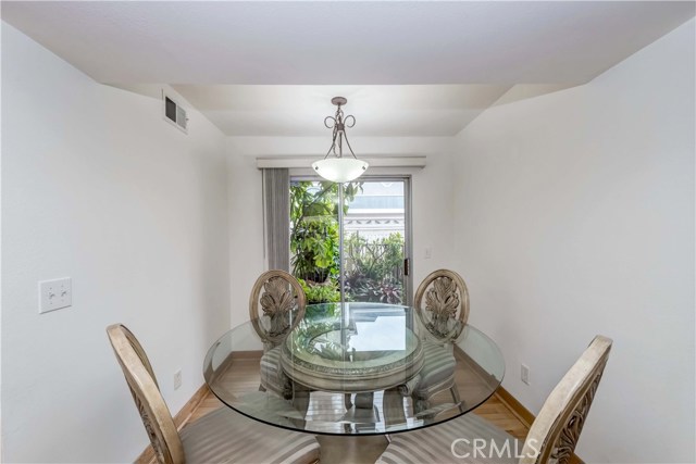1720 Harriman Lane, Redondo Beach, California 90278, 4 Bedrooms Bedrooms, ,2 BathroomsBathrooms,Residential,Sold,Harriman,SB20111040