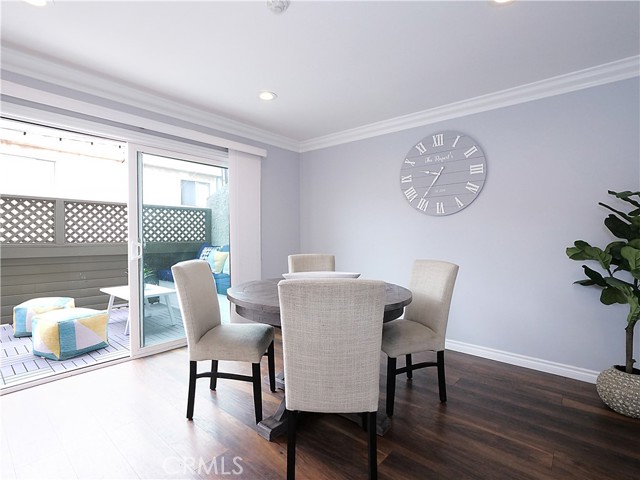 Dining room open to balcony - perfect for entertaining.