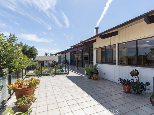 8 Eastfield Drive, Rolling Hills, California 90274, 5 Bedrooms Bedrooms, ,2 BathroomsBathrooms,Residential,Sold,Eastfield,SB17221489