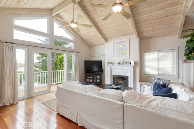 1707 Wollacott Street, Redondo Beach, California 90278, 3 Bedrooms Bedrooms, ,2 BathroomsBathrooms,Residential,Sold,Wollacott,SB19155787