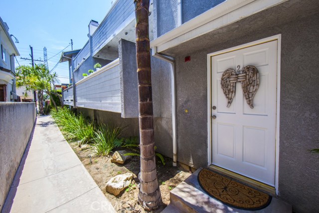 Welcoming front door conveniently accessible.