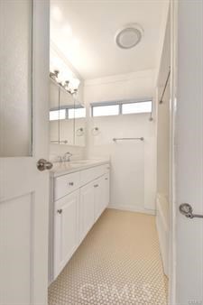 225 25th Street, Manhattan Beach, California 90266, 5 Bedrooms Bedrooms, ,4 BathroomsBathrooms,Residential,Sold,25th,SB19199643