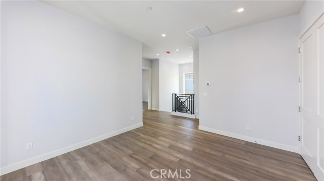 1917 Farrell Avenue, Redondo Beach, California 90278, 4 Bedrooms Bedrooms, ,3 BathroomsBathrooms,Residential,Sold,Farrell,PV20259109