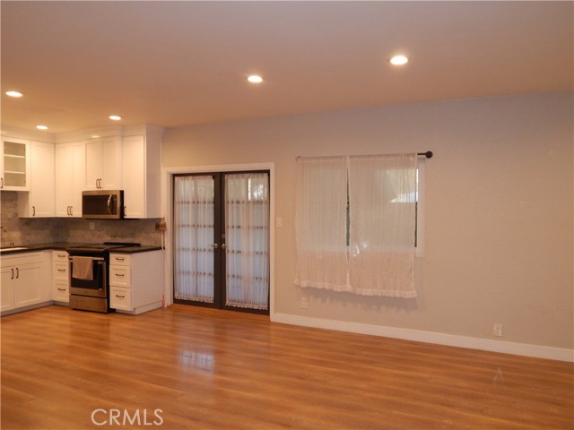 1 Bed Home for Sale in West Hollywood, California
