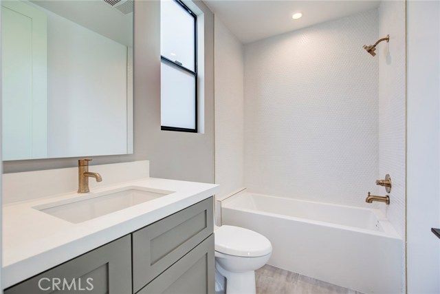 2004 Grant Avenue, Redondo Beach, California 90278, 4 Bedrooms Bedrooms, ,5 BathroomsBathrooms,Residential,Sold,Grant,PV19040673