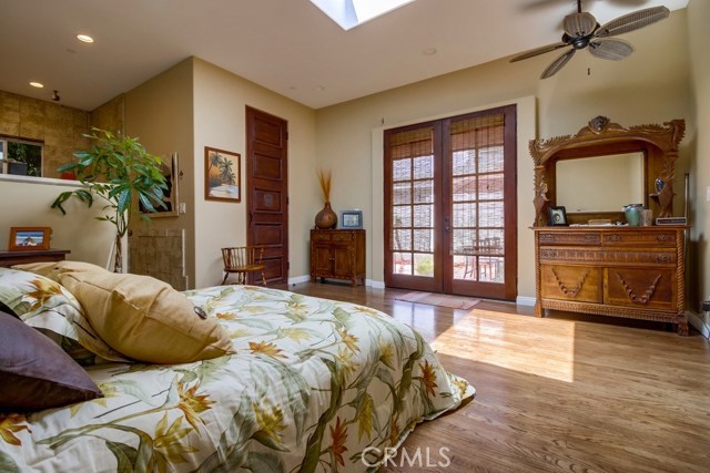 1019 Spencer Street, Redondo Beach, California 90277, 2 Bedrooms Bedrooms, ,1 BathroomBathrooms,Residential,Sold,Spencer,SB17195188