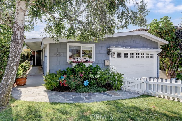 2317 Elm Avenue, Manhattan Beach, California 90266, 4 Bedrooms Bedrooms, ,3 BathroomsBathrooms,Residential,Sold,Elm,SB21152627
