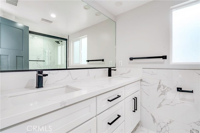 821 Anita Street, Redondo Beach, California 90278, 4 Bedrooms Bedrooms, ,1 BathroomBathrooms,Residential,Sold,Anita,SB20077059