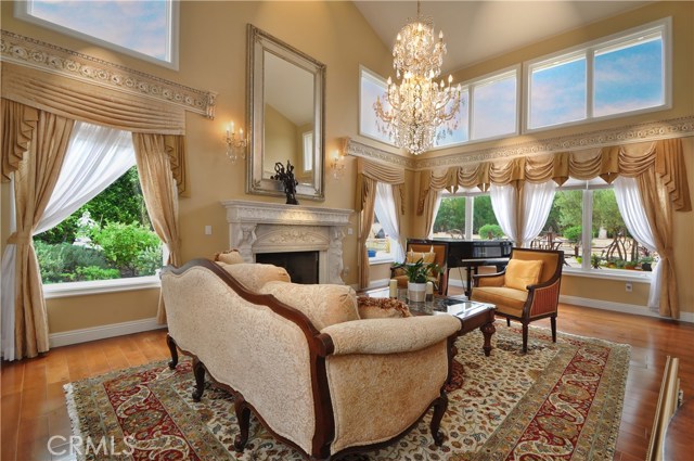 living room, looks out the rear yard.