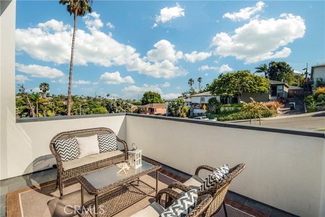 825 Avenue A, Redondo Beach, California 90277, 5 Bedrooms Bedrooms, ,5 BathroomsBathrooms,Residential,Sold,Avenue A,PV17200978