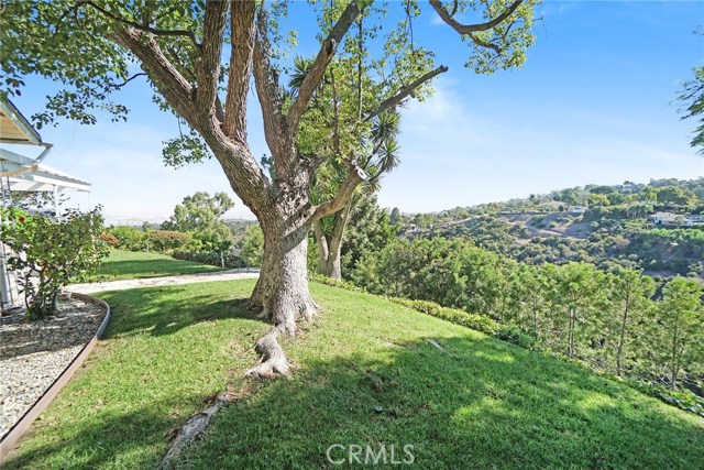 27136 Sunnyridge Road, Palos Verdes Peninsula, California 90274, 2 Bedrooms Bedrooms, ,1 BathroomBathrooms,Residential,Sold,Sunnyridge,DW18226069