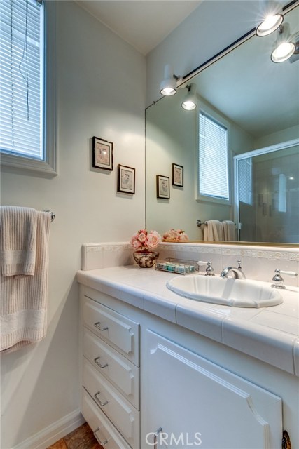 720 36th Street, Manhattan Beach, California 90266, 3 Bedrooms Bedrooms, ,2 BathroomsBathrooms,Residential,Sold,36th,SB19043240