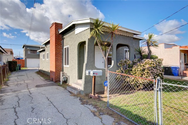  Income Home for Sale in Hawthorne, California