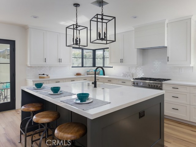 513 Avenue F, Redondo Beach, California 90277, 4 Bedrooms Bedrooms, ,1 BathroomBathrooms,Residential,Sold,Avenue F,SB20151396
