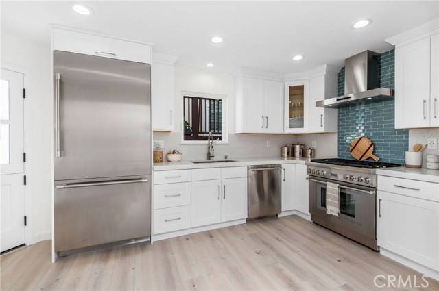 309 20th Place, Manhattan Beach, California 90266, 3 Bedrooms Bedrooms, ,1 BathroomBathrooms,Residential,Sold,20th,SB20217886