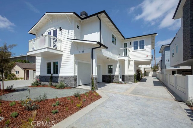 2309 Voorhees Avenue, Redondo Beach, California 90278, 4 Bedrooms Bedrooms, ,3 BathroomsBathrooms,Residential,Sold,Voorhees,SB19080678